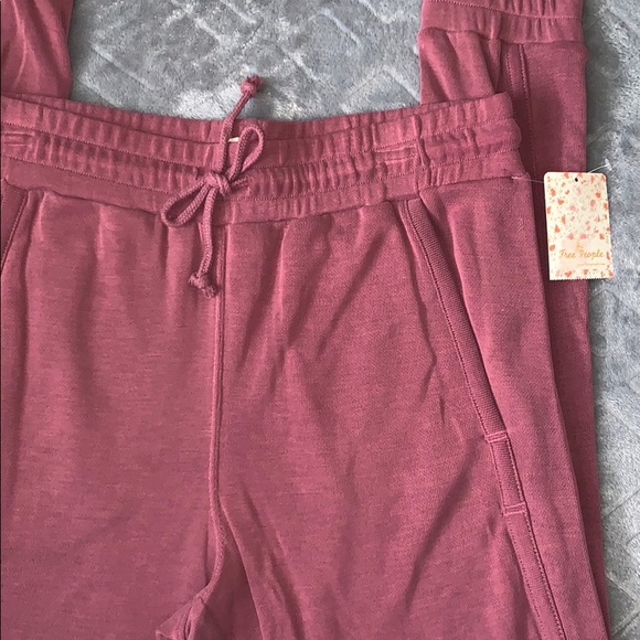 SOLD‼️Free People Back Into It Active Jogger NWT - Picture 4 of 7